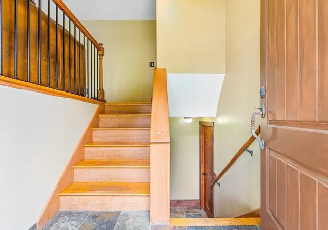 5th image of 110 Fort Meadow Dr, Hudson, MA 01749 | MLS# 73561705