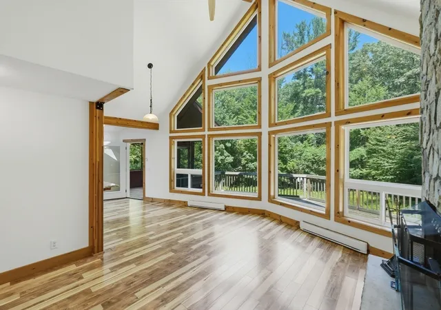 4th image of 244 General Knox, Russell, MA 01071 | MLS# 73560559