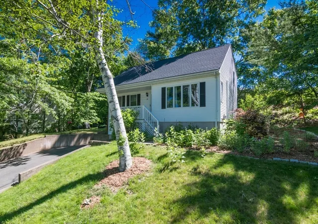 Homes for sale in East Longmeadow, MA | 38 Donald Ave, East Longmeadow, MA 01028 | MLS# 73532272