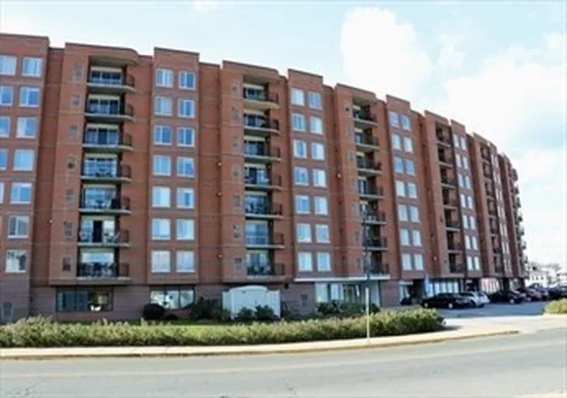 2nd image of 121 Nantasket Ave #208, Hull, MA 02045 | MLS# 73563372