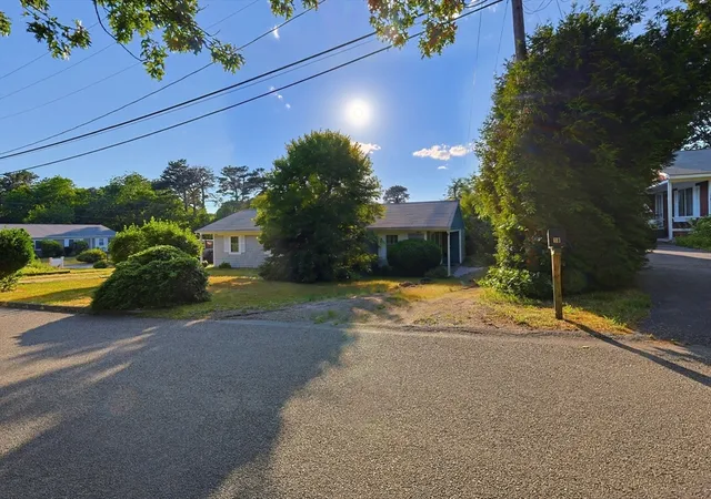 Homes for sale in Yarmouth Port, MA | 18 Cobb Ave #18, Yarmouth Port, MA 02675 | MLS# 73541958