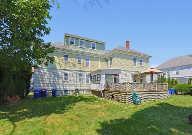 3rd image of 258-260 Whitman St, New Bedford, MA 02745 | MLS# 73559551