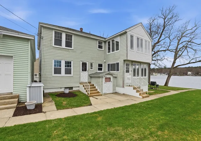2nd image of 40 Lakeshore Dr, Dracut, MA 01826 | MLS# 73504341