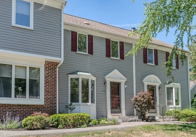 Homes for sale in Peabody, MA | 4105 Woodbridge Road, Peabody, MA 01960 | Houzeo