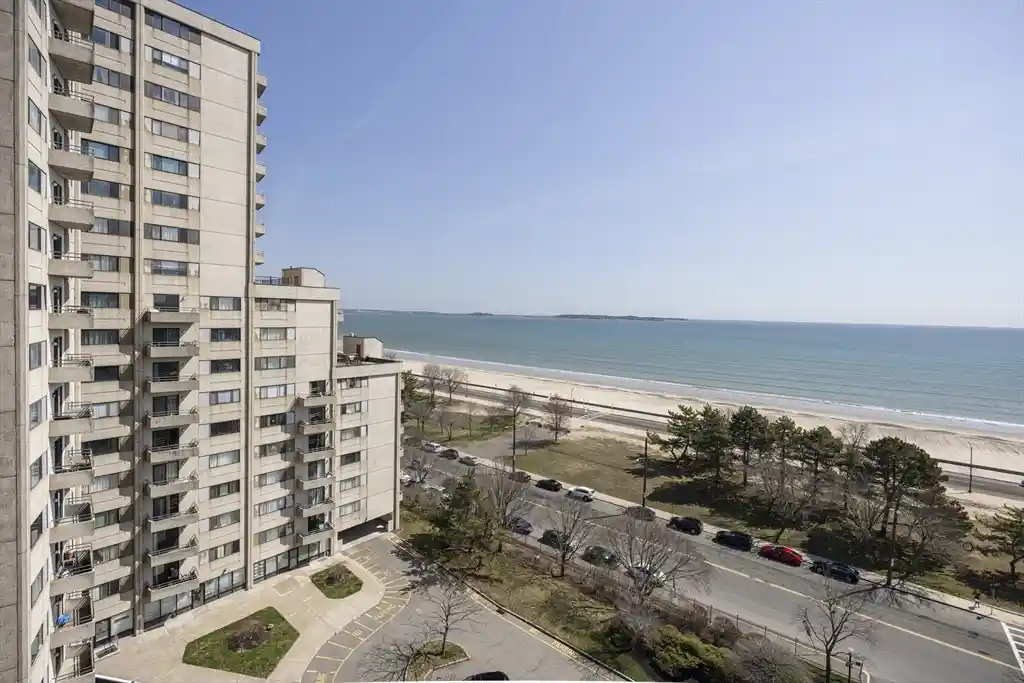 Listing Photo 2 - Condo for sale in 376 Ocean Ave located at 376 Ocean Ave, Revere, MA 02151 - Unit #1002