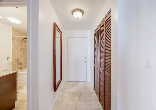 Listing Photo 4 - Condo for sale in building located at 376 Ocean Ave, Revere, MA 02151 - Unit #1002