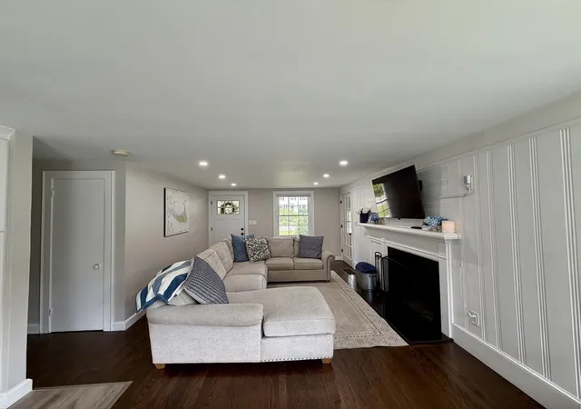 Photo 4 of Single family home for sale at 335 South Street, Wrentham, MA 02093 | MLS# 73569641 | Listing updated on 2026-09-01