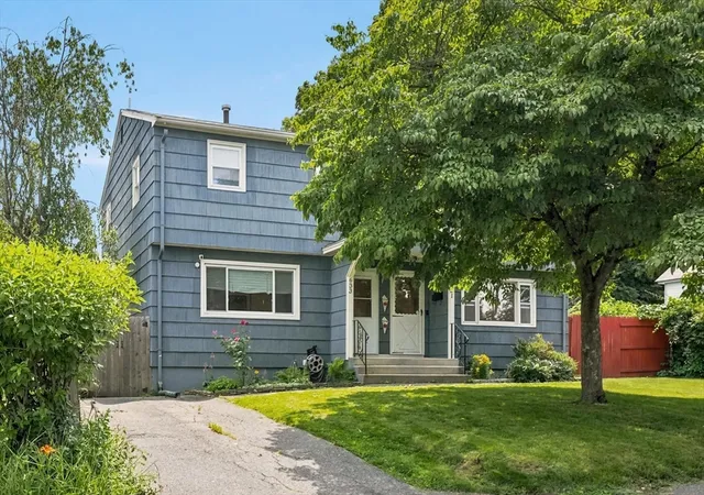 Homes for sale in Lowell, MA | 633 E Merrimack St #633, Lowell, MA 01852 | MLS# 73545278