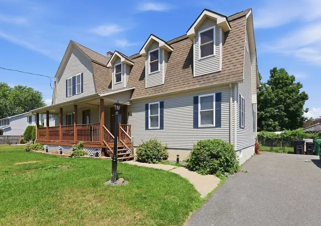 Homes for sale in Chicopee, MA | 26 Paderewski Street, Chicopee, MA 01013 | MLS# 73546095