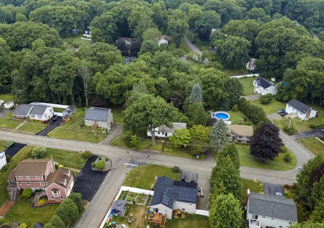 40th image of 20 Brentwood Dr, Dudley, MA 01571 | MLS# 73546182