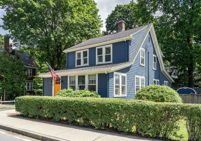 Photo 3 of Single family home for sale at 5 Maple St, Lexington, MA 02420 | MLS# 73565345 | Listing updated on 2026-10-05