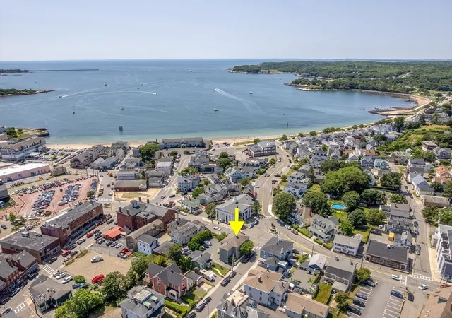 2nd image of 17 Washington Street #4, Gloucester, MA 01930 | MLS# 73554209