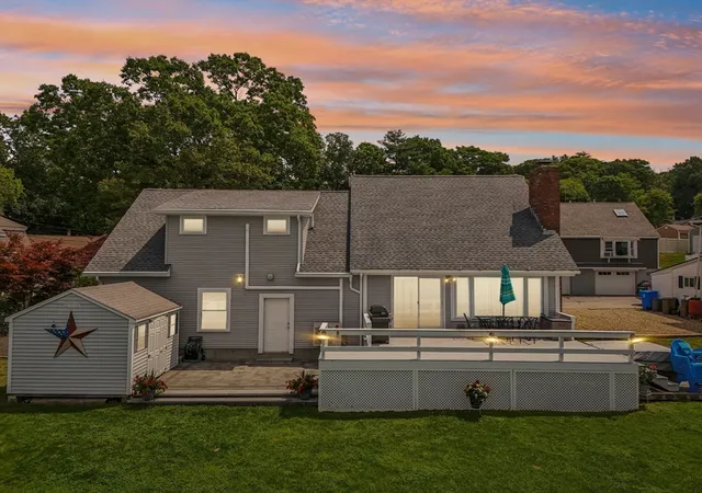 2nd image of 10 Pine Bluff Ave, Merrimac, MA 01860 | MLS# 73555644