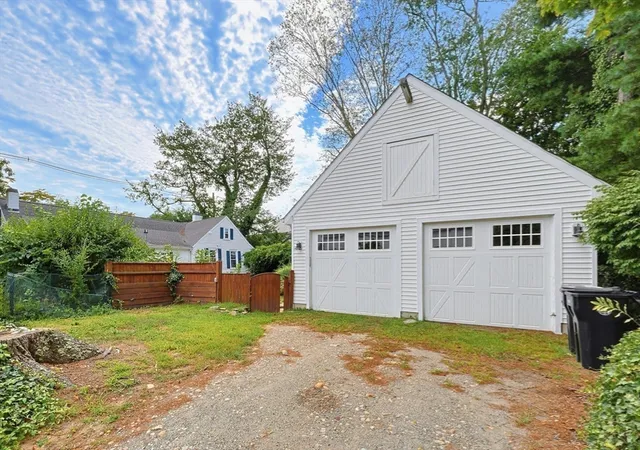 Photo 33 of Single family home for sale at 260 State Rd, North Dartmouth, MA 02747 | MLS# 73515213 | Listing updated on 2026-08-27
