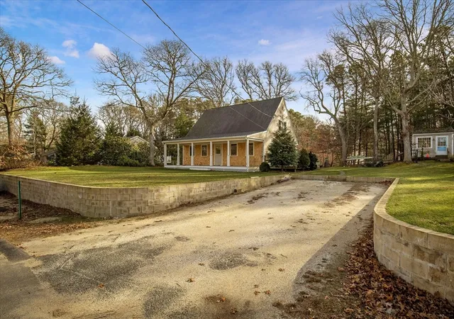 Photo 38 of Single family home for sale at 116 Franklin Ter, Vineyard Haven, MA 02568 | MLS# 73464793 | Listing updated on 2026-02-13