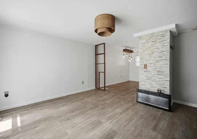 5th image of 146-148 King Street, Springfield, MA 01109 | MLS# 73563655