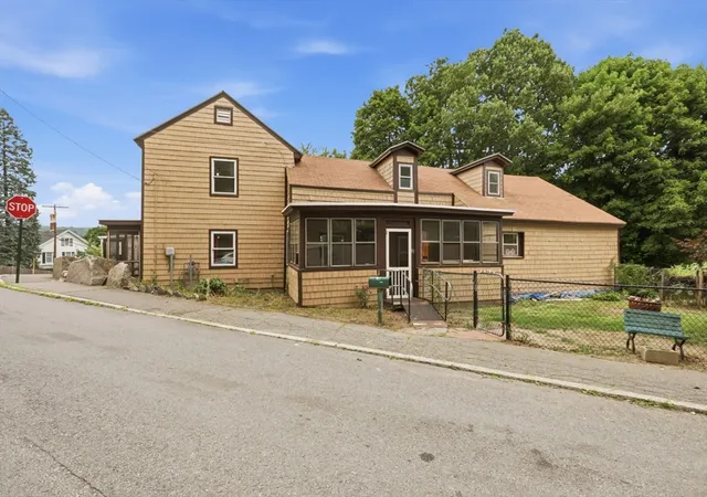 2nd image of 91 Walnut, Fitchburg, MA 01420 | MLS# 73550328