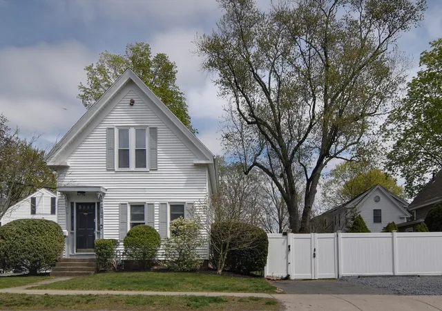 2nd image of 10 Forest Ave, Natick, MA 01760 | MLS# 73558254