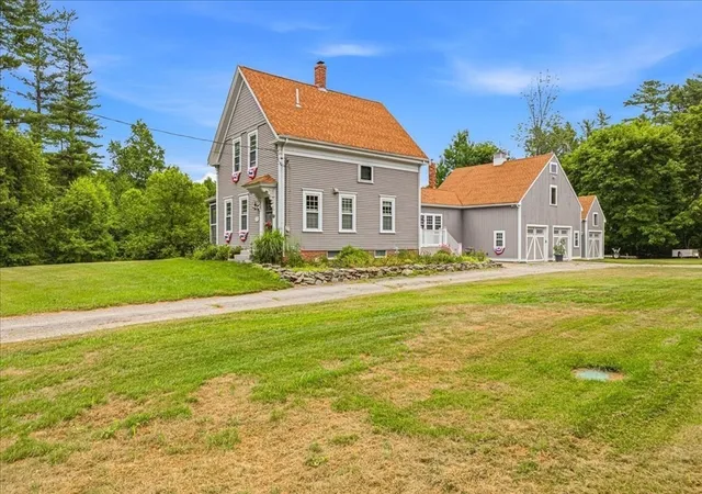1st image of 9 Lake St, Plympton, MA 02367 | MLS# 73547469