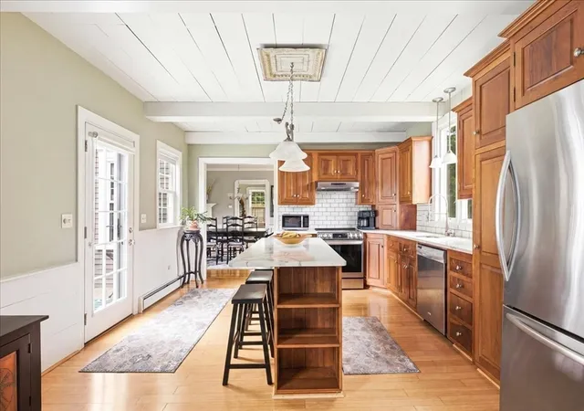 4th image of 9 Lake St, Plympton, MA 02367 | MLS# 73547469