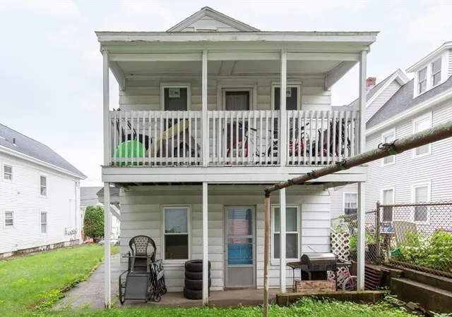 18th image of 21 Myrtle St, Lowell, MA 01850 | MLS# 73541549