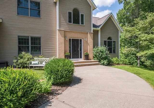 Photo 3 of Single family home for sale at 536 Newburyport Tpke, Rowley, MA 01969 | MLS# 73562199 | Listing updated on 2026-09-19