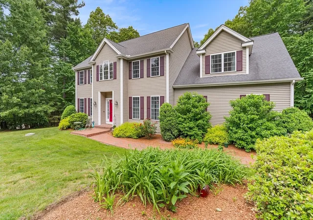 Homes for sale in Uxbridge, MA | 15 Gervais Way, Uxbridge, MA 01569 | MLS# 73533189