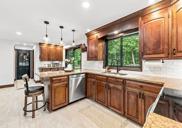 3rd image of 1841 Maple Street, Dighton, MA 02764 | MLS# 73562826