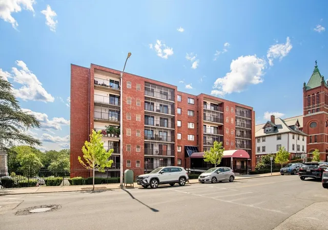 2nd image of 100 High St #206, Medford, MA 02155 | MLS# 73563816