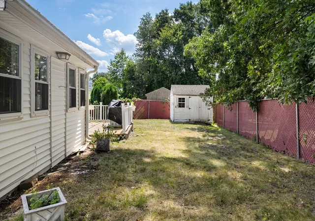 4th image of 136 Laurie Ln, Lowell, MA 01854 | MLS# 73566798
