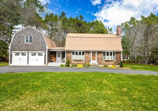 Photo 1 of Single family home for sale at 18 Fox Ln, Falmouth, MA 02540 | MLS# 73505236 | Listing updated on 2026-09-15