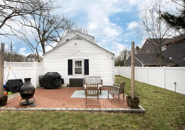 Homes for sale in Braintree, MA | 14 Sumner Ave, Braintree, MA 02184 | MLS# 73496884