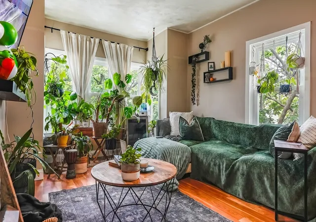Listing Photo 2 - Condo for sale in building located at 833 Grinnell St, Fall River, MA 02721 - Unit #