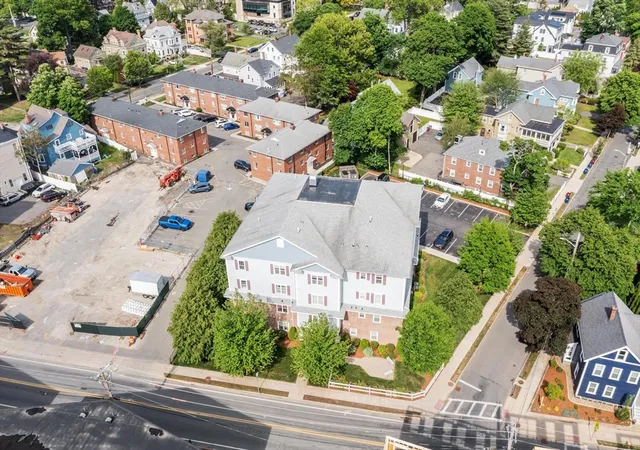 2nd image of 185 Essex St, Melrose, MA 02176