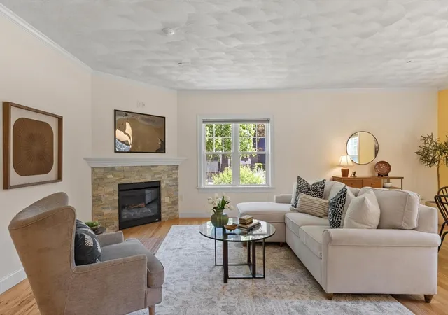 5th image of 185 Essex St, Melrose, MA 02176