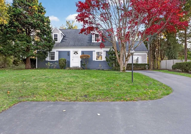 2nd image of 79 Bayberry Ln, Barnstable, MA 02630 | MLS# 73478515