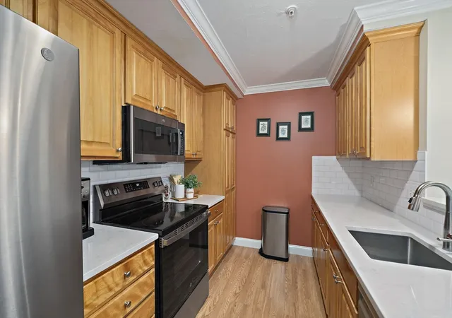 Photo 3 of Condo for sale at 4 Frg Pond #C, Canton, MA 02021 | MLS# 73559519 | Listing updated on 2026-09-13