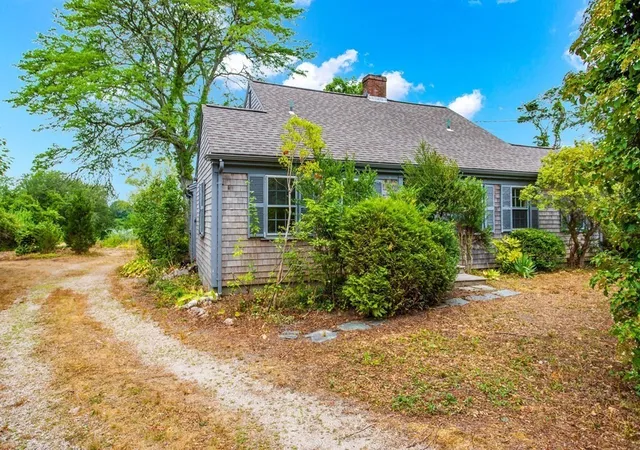1st image of 2656 Main Street, Barnstable, MA 02630 | MLS# 73027203