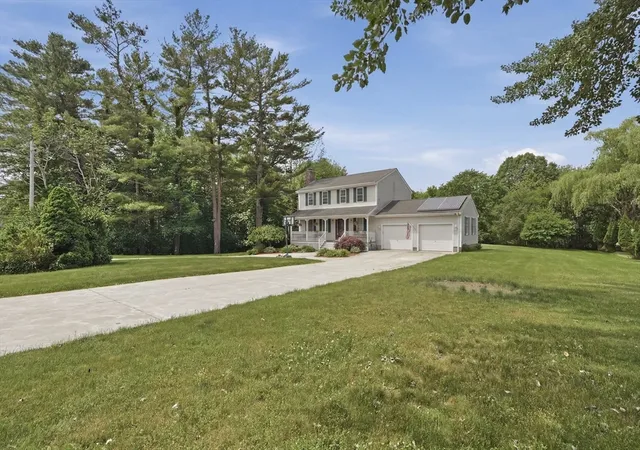 3rd image of 1527 Main Street, Acushnet, MA 02743 | MLS# 73535902