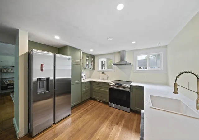 Photo 3 of Sale Pending at 495 Thicket St, South Weymouth, MA 02190 | MLS# 73562450 | Listing updated on 2026-09-16