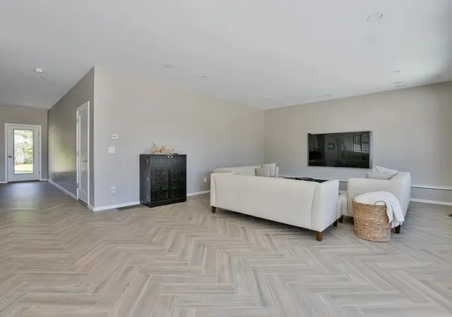 Photo 4 of Single family home for sale at 545 Highland, Marshfield, MA 02050 | MLS# 73560778 | Listing updated on 2026-08-11