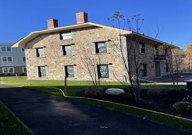 Homes for sale in Burlington, MA | 225 Middlesex Turnpike #107, Burlington, MA 01803 | MLS# 73536685