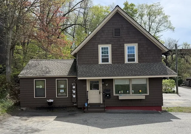 Homes for sale in Greenfield, MA | 30 Mohawk Trl, Greenfield, MA 01301 | MLS# 73511272