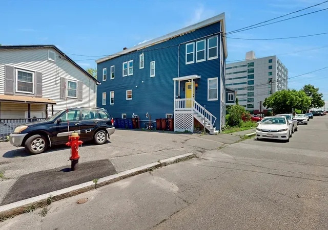 2nd image of 41 Oak Island St, Revere, MA 02151 | MLS# 73542179