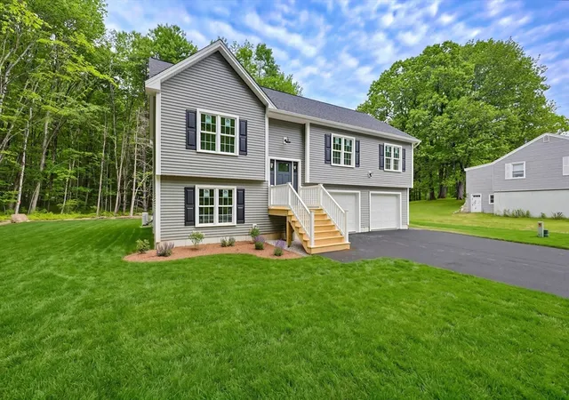 Homes for sale in Charlton, MA | 100 Old Worcester Rd, Charlton, MA 01507 | MLS# 73527983