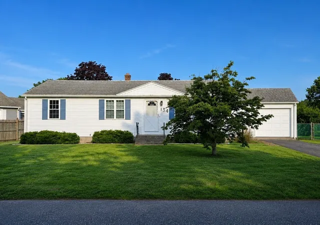 34th image of 134 Bridle Path Cir, Ludlow, MA 01056 | MLS# 73552066