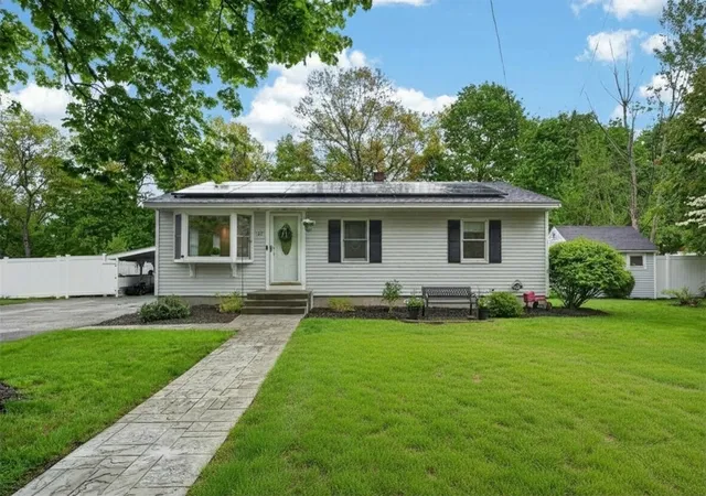 Homes for sale in Clinton, MA | 31 Mount View Dr, Clinton, MA 01510 | MLS# 73533412