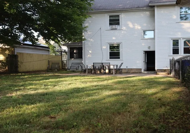 2nd image of 14 Castle St, Springfield, MA 01118 | MLS# 73552464