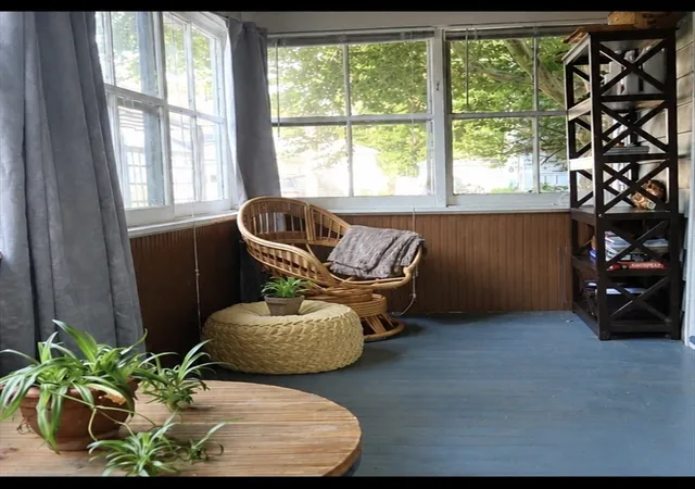 4th image of 14 Castle St, Springfield, MA 01118 | MLS# 73552464