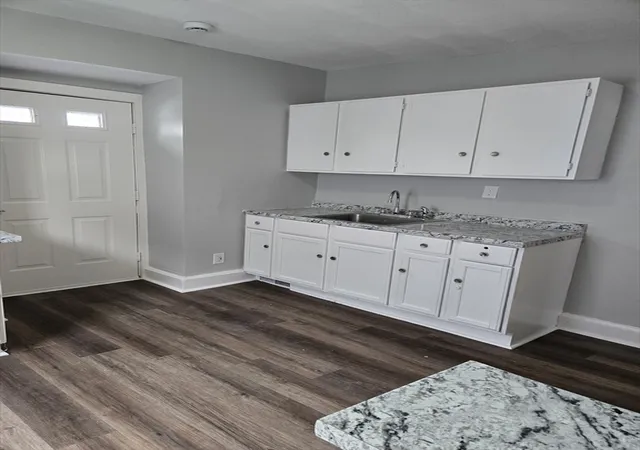 2nd image of 162 Northampton Ave, Springfield, MA 01109 | MLS# 73555117